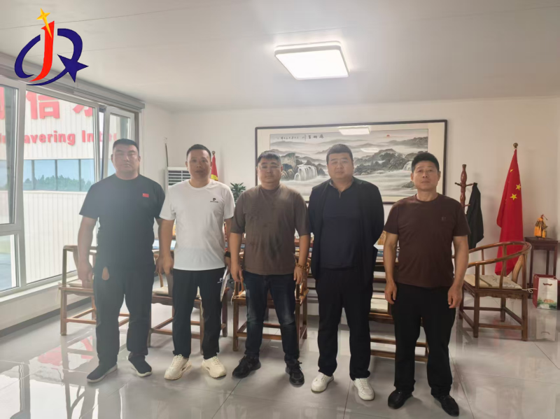 Pwofondman kiltive mache lòt bò dlo yo, Jinqi Mining Machinery sekirize yon lòt pwojè ekipman pou lave ak pwosesis ekipman lò aluviyon Sid Ameriken.